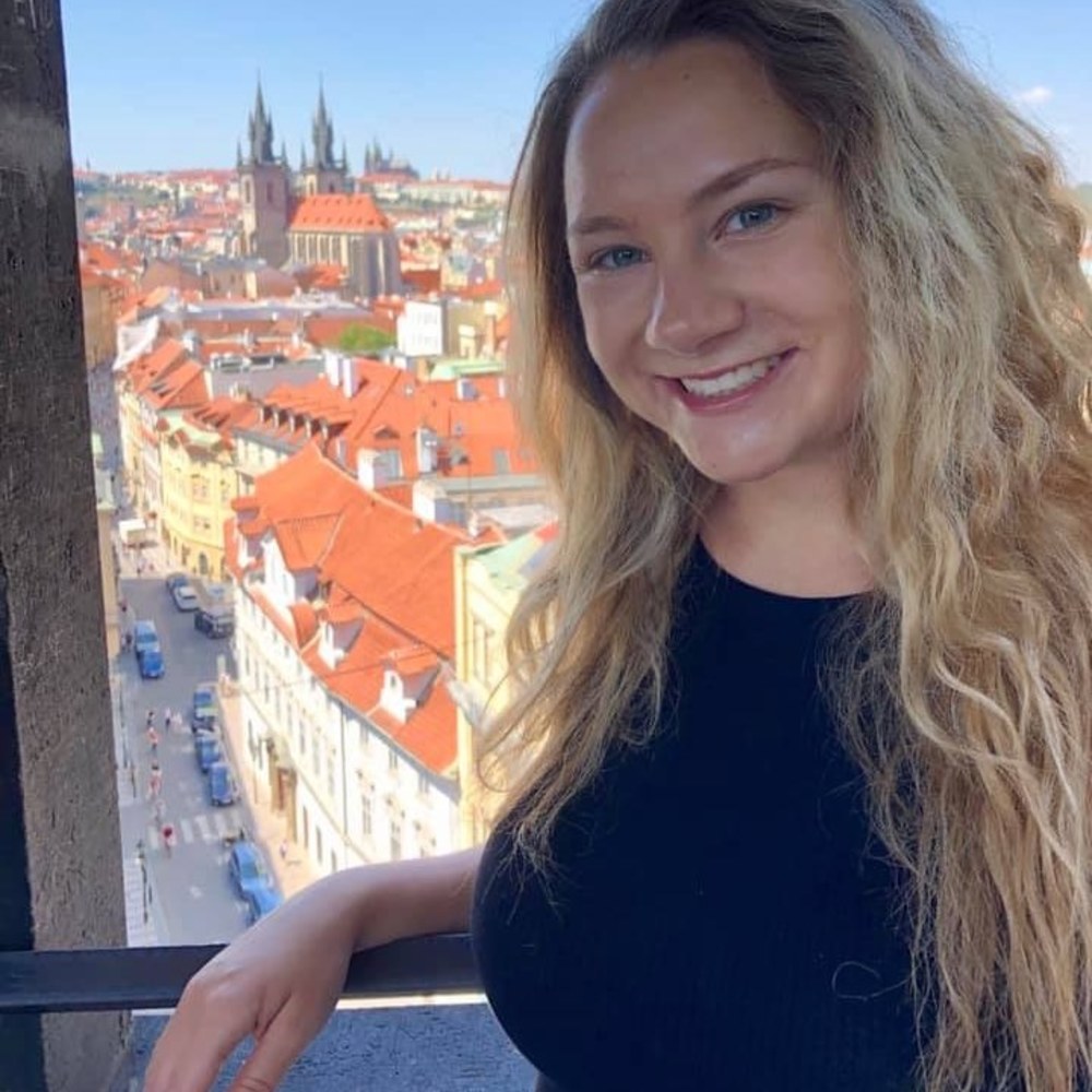 Meet your Posher, Bridget